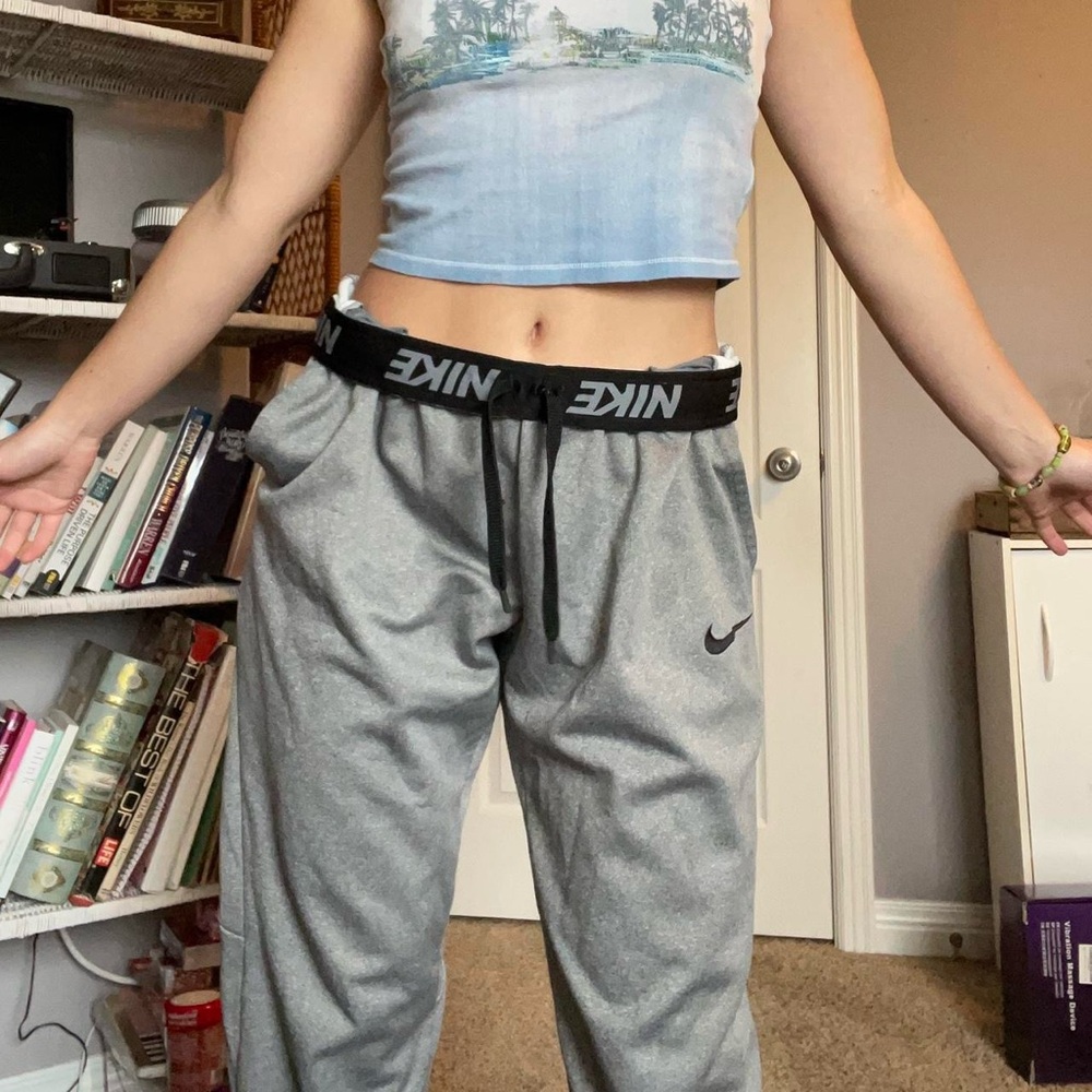 Nike large gray sweatpants